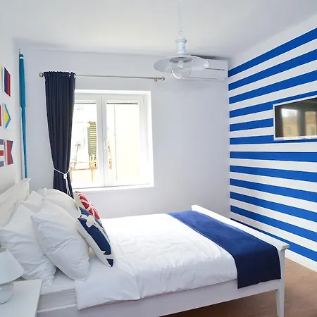 Гостевой дом Nautical Old Town 4*