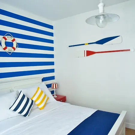 Nautical Old Town بيت ضيافة زادار