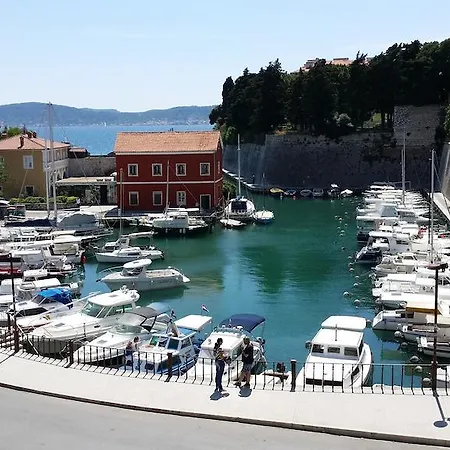 Nautical Rooms Old Town 4*