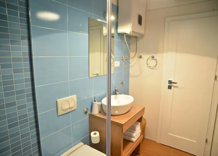 Nautical Old Town بيت ضيافة زادار