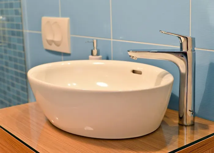 Nautical Old Town زادار